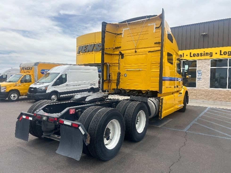 Sleeper Tractor-Heavy Duty Tractors-Volvo-2022-VNL64760-Greensboro-NC-534,044\n\t\tmiles-$ 63,500 - Image 7