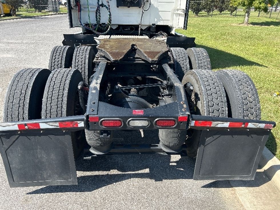 Sleeper Tractor-Heavy Duty Tractors-Volvo-2022-VNL64760-Hammond-LA-417,498\n\t\tmiles-$ 88,250 - Image 6