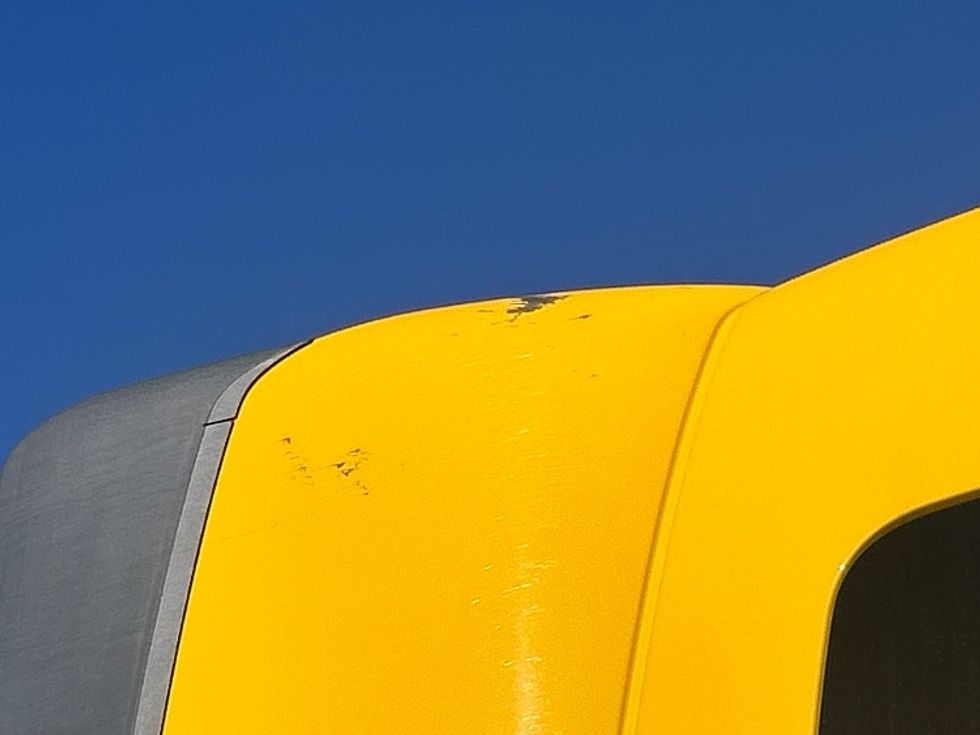 Sleeper Tractor-Heavy Duty Tractors-Volvo-2022-VNL64760-Hattiesburg-MS-396,175\n\t\tmiles-$ 80,000 - Image 23