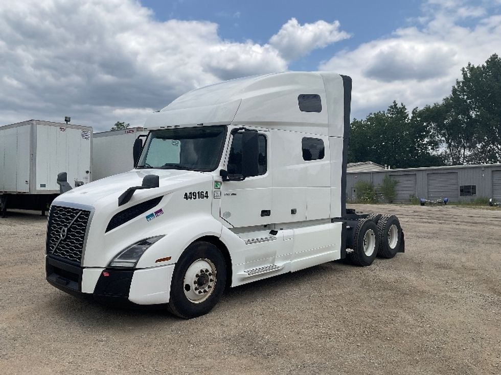 Sleeper Tractor-Heavy Duty Tractors-Volvo-2022-VNL64760-La Porte-IN-516,179\n\t\tmiles-$ 73,500 - Image 3