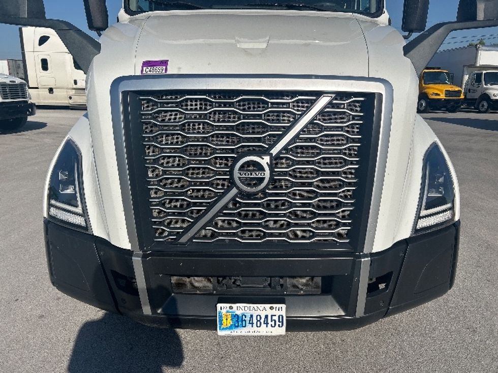 Sleeper Tractor-Heavy Duty Tractors-Volvo-2022-VNL64760-Louisville-KY-467,483\n\t\tmiles-$ 75,250 - Image 22