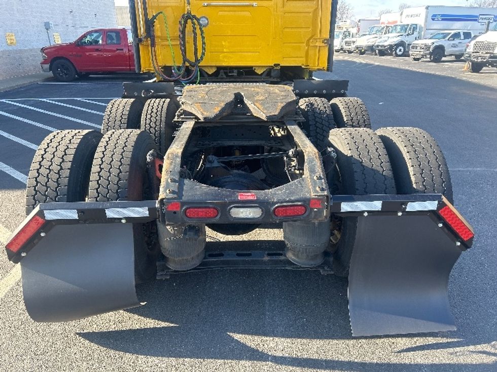 Sleeper Tractor-Heavy Duty Tractors-Volvo-2022-VNL64760-Louisville-KY-638,750\n\t\tmiles-$ 51,250 - Image 6