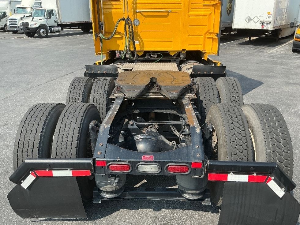 Sleeper Tractor-Heavy Duty Tractors-Volvo-2022-VNL64760-Manassas-VA-525,763\n\t\tmiles-$ 64,750 - Image 6