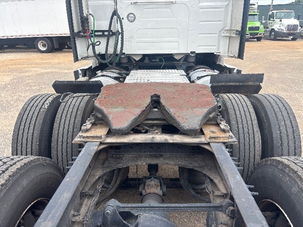 Sleeper Tractor-Heavy Duty Tractors-Volvo-2022-VNL64760-Mobile-AL-458,356\n\t\tmiles-$ 84,750 - Image 6