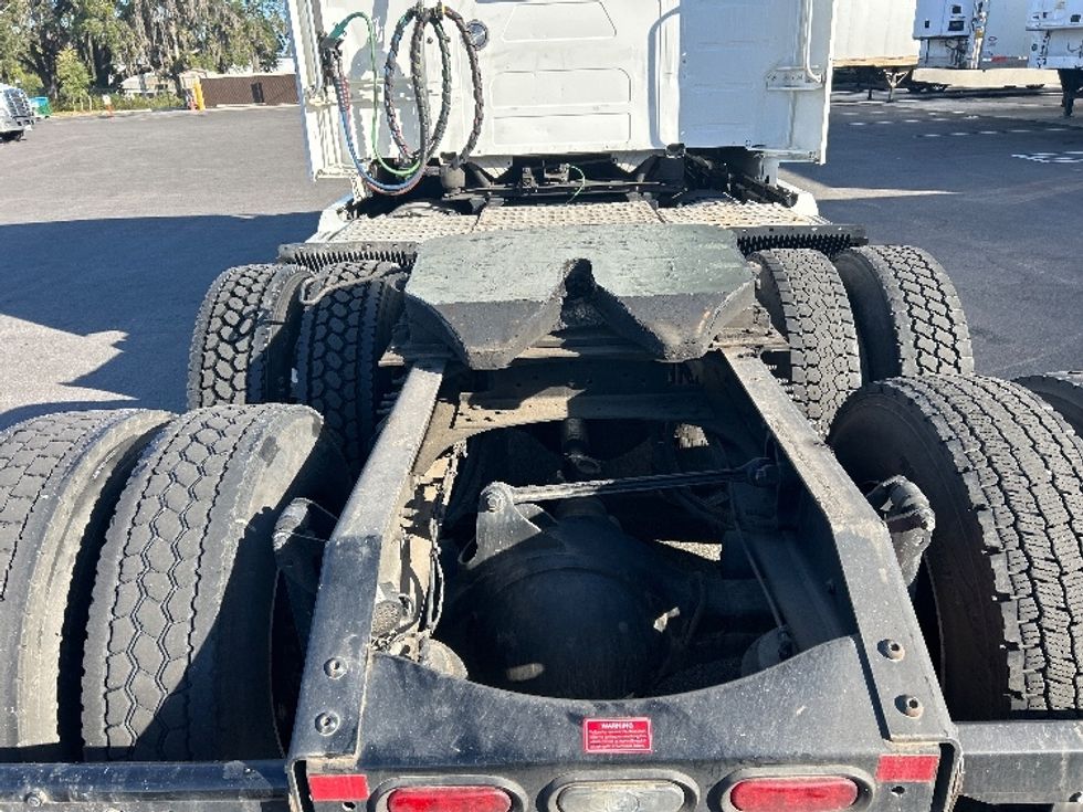 Sleeper Tractor-Heavy Duty Tractors-Volvo-2022-VNL64760-North Bergen-NJ-634,706\n\t\tmiles-$ 61,750 - Image 6