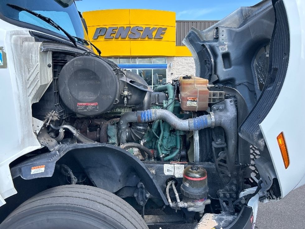 Sleeper Tractor-Heavy Duty Tractors-Volvo-2022-VNL64760-Oklahoma City-OK-435,489\n\t\tmiles-$ 88,000 - Image 19