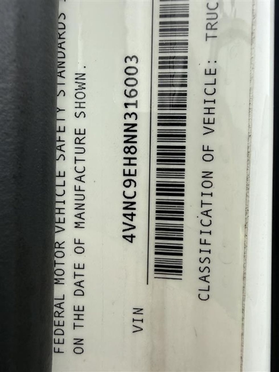 Sleeper Tractor-Heavy Duty Tractors-Volvo-2022-VNL64760-Reading-PA-619,014\n\t\tmiles-$ 58,500 - Image 22