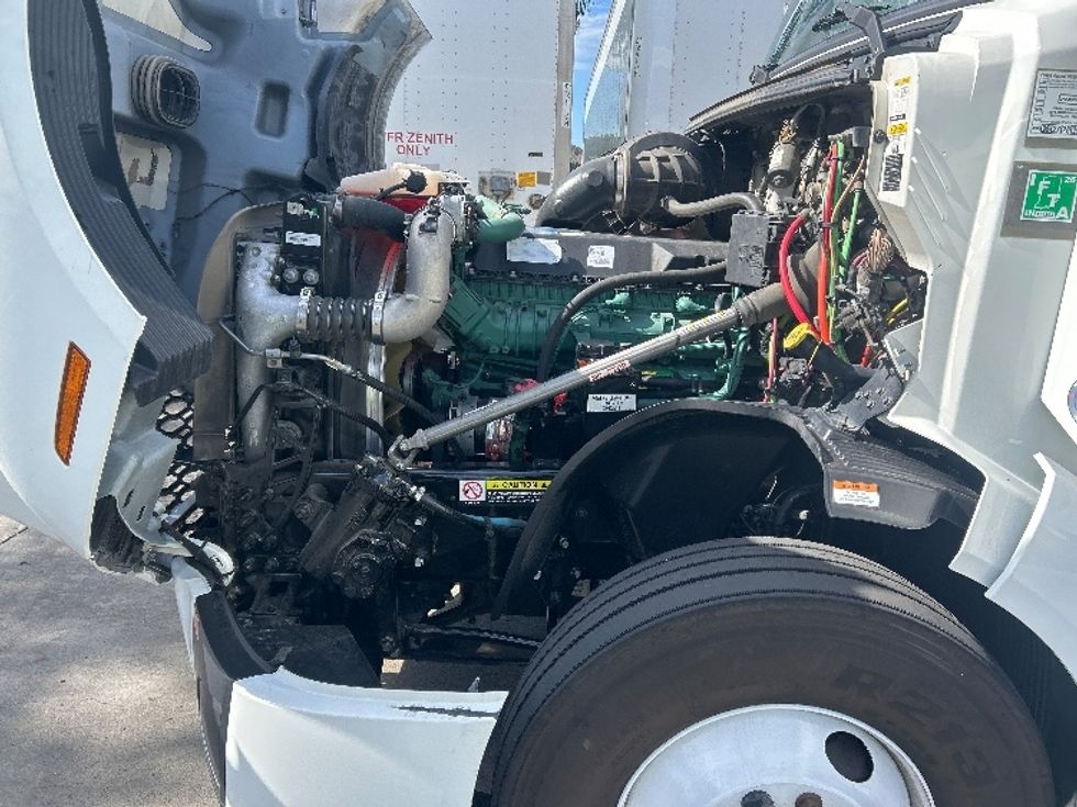 Sleeper Tractor-Heavy Duty Tractors-Volvo-2022-VNL64760-San Marcos-CA-431,273\n\t\tmiles-$ 91,000 - Image 20