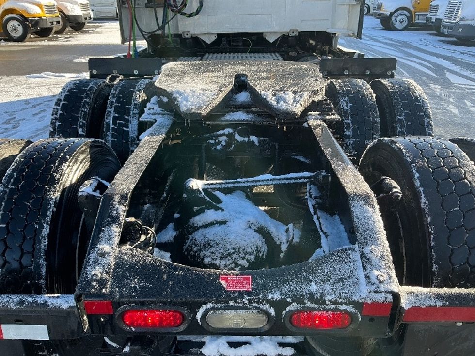 Sleeper Tractor-Heavy Duty Tractors-Volvo-2022-VNL64760-Sparks-NV-266,824\n\t\tmiles-$ 101,500 - Image 6