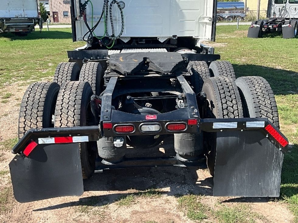 Sleeper Tractor-Heavy Duty Tractors-Volvo-2022-VNL64760-Springfield-MO-537,322\n\t\tmiles-$ 71,500 - Image 6