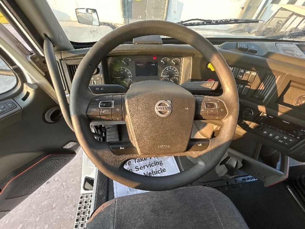 Sleeper Tractor-Heavy Duty Tractors-Volvo-2022-VNL64760-Sturtevant-WI-461,480\n\t\tmiles-$ 78,500 - Image 11