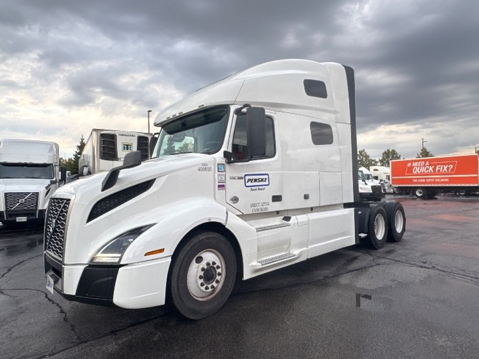 Sleeper Tractor-Heavy Duty Tractors-Volvo-2022-VNL64760-Sturtevant-WI-480,140\n\t\tmiles-$ 74,000 - Image 1