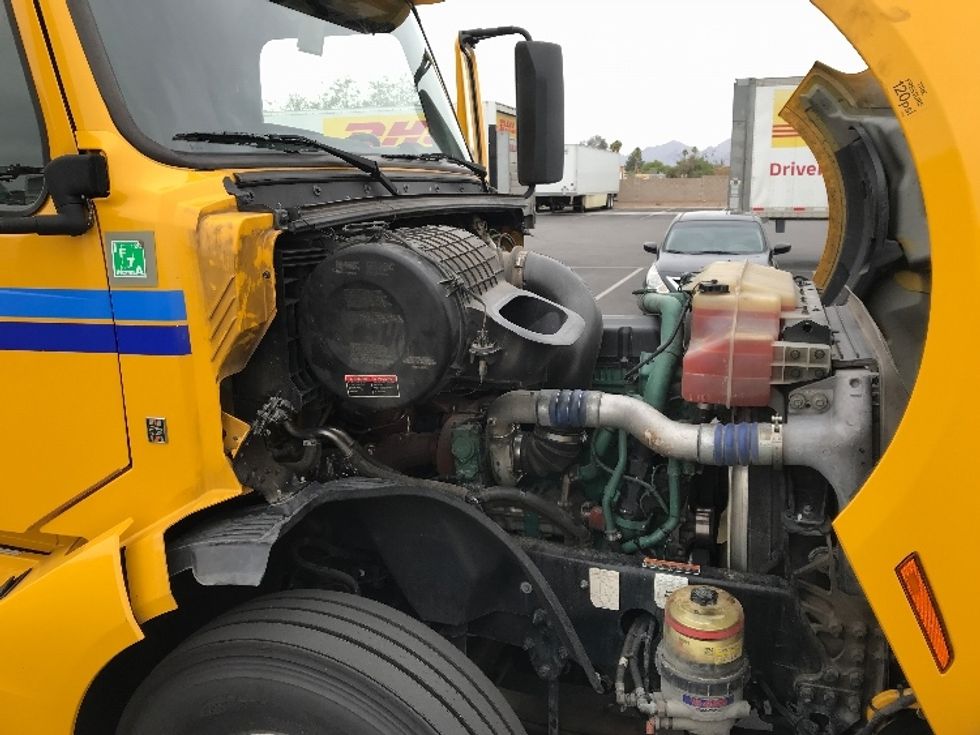 Sleeper Tractor-Heavy Duty Tractors-Volvo-2022-VNL64760-Tucson-AZ-477,368\n\t\tmiles-$ 68,250 - Image 20