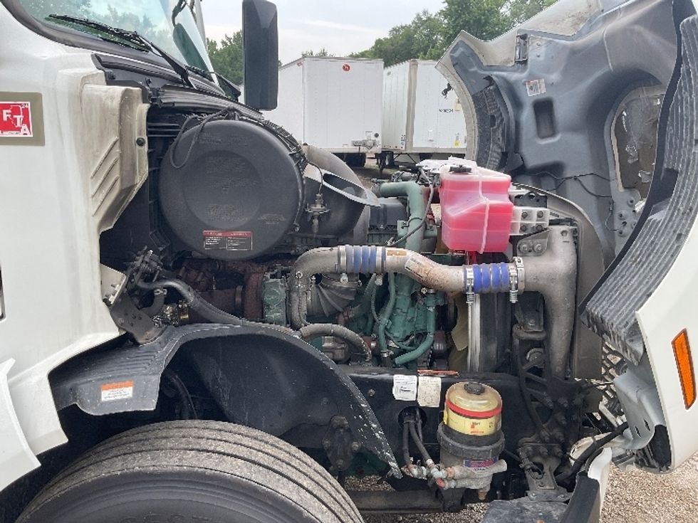 Sleeper Tractor-Heavy Duty Tractors-Volvo-2022-VNL64860-La Porte-IN-431,177\n\t\tmiles-$ 87,000 - Image 20