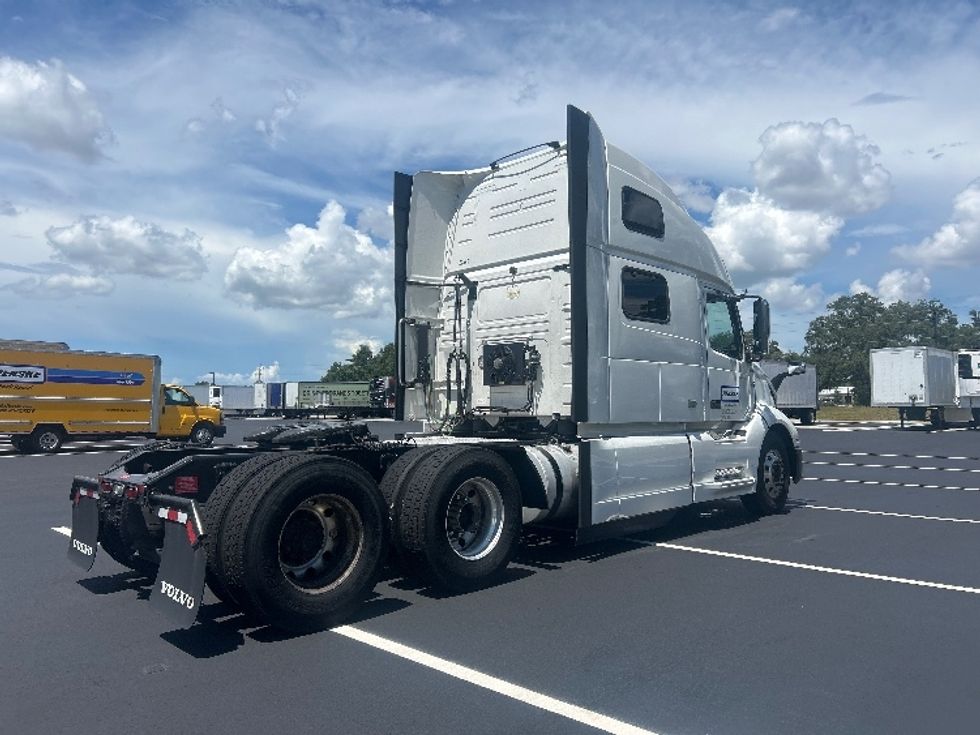 Sleeper Tractor-Heavy Duty Tractors-Volvo-2022-VNL64860-Tallahassee-FL-439,199\n\t\tmiles-$ 91,000 - Image 7