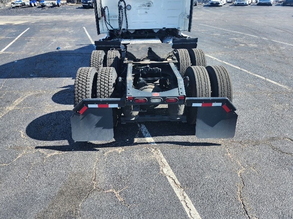 Sleeper Tractor-Heavy Duty Tractors-Volvo-2023-VNL64760-Baltimore-MD-215,057\n\t\tmiles-$ 107,250 - Image 6