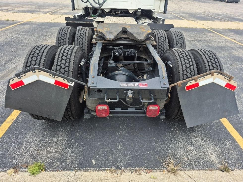 Sleeper Tractor-Heavy Duty Tractors-Volvo-2023-VNL64760-Chicago (Chicago Ridge)-IL-768,595\n\t\tmiles-$ 63,500 - Image 6