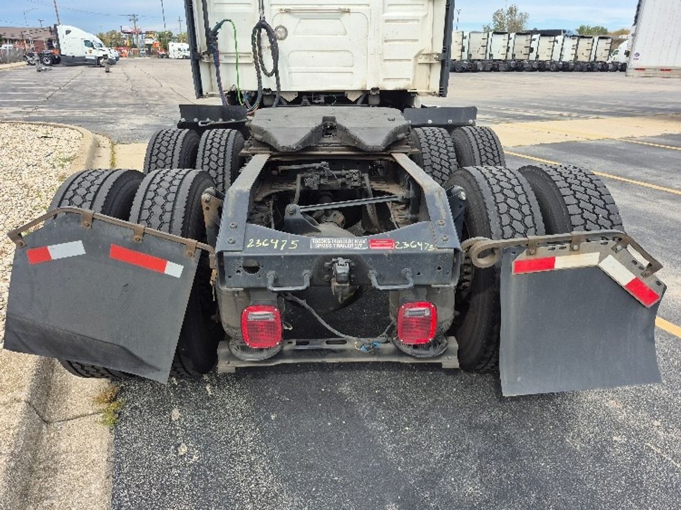 Sleeper Tractor-Heavy Duty Tractors-Volvo-2023-VNL64760-Chicago (Chicago Ridge)-IL-771,284\n\t\tmiles-$ 63,250 - Image 6