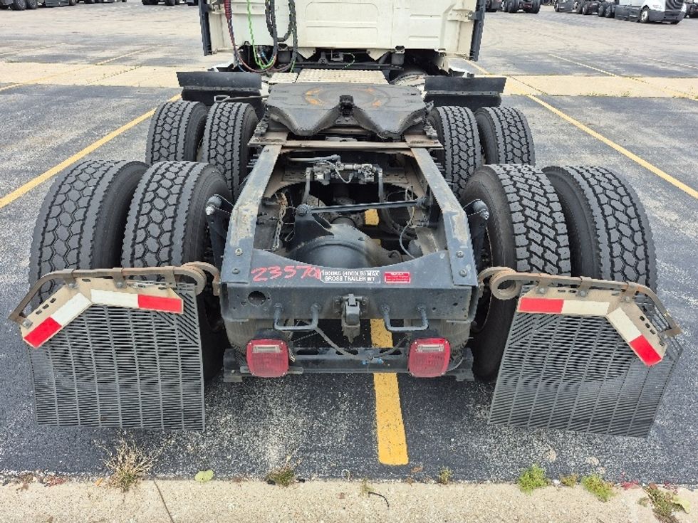 Sleeper Tractor-Heavy Duty Tractors-Volvo-2023-VNL64760-Chicago (Chicago Ridge)-IL-772,704\n\t\tmiles-$ 63,250 - Image 6