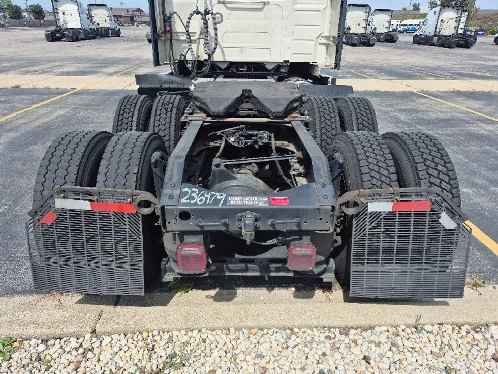 Sleeper Tractor-Heavy Duty Tractors-Volvo-2023-VNL64760-Chicago (Chicago Ridge)-IL-797,722\n\t\tmiles-$ 59,750 - Image 6