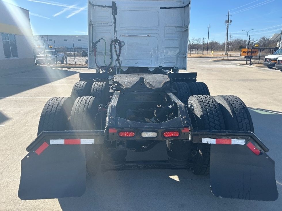 Sleeper Tractor-Heavy Duty Tractors-Volvo-2023-VNL64760-Dallas-TX-341,495\n\t\tmiles-$ 96,750 - Image 6