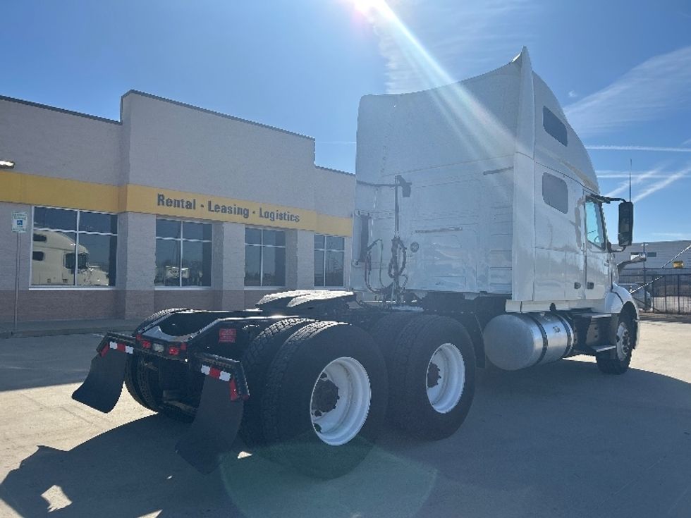 Sleeper Tractor-Heavy Duty Tractors-Volvo-2023-VNL64760-Dallas-TX-341,495\n\t\tmiles-$ 96,750 - Image 7