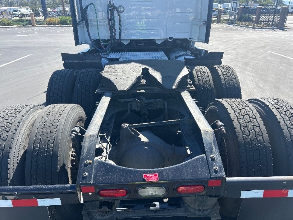 Sleeper Tractor-Heavy Duty Tractors-Volvo-2023-VNL64760-Fontana-CA-530,060\n\t\tmiles-$ 88,500 - Image 6