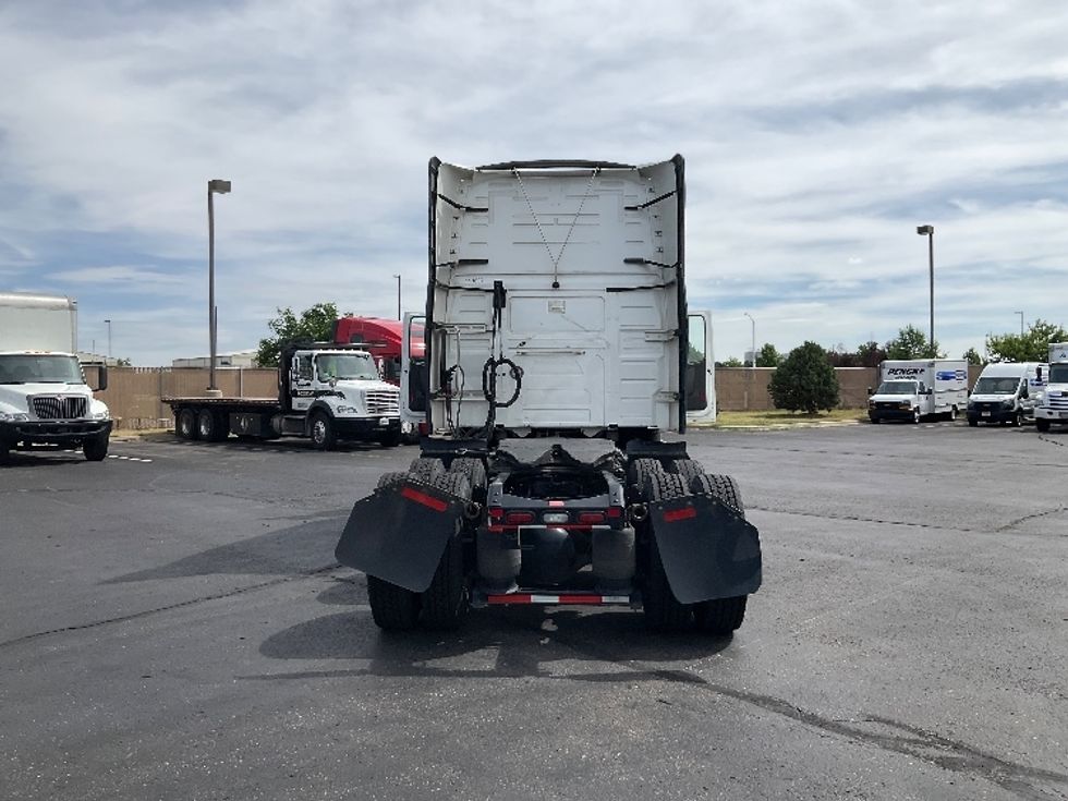 Sleeper Tractor-Heavy Duty Tractors-Volvo-2023-VNL64760-Greeley-CO-268,328\n\t\tmiles-$ 114,750 - Image 7
