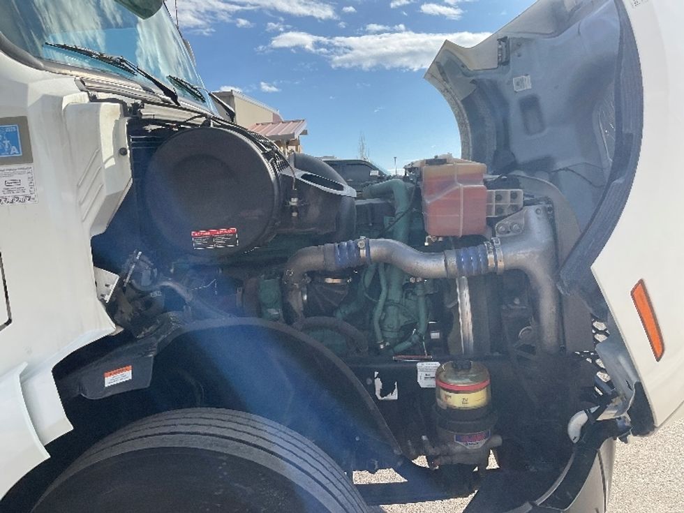 Sleeper Tractor-Heavy Duty Tractors-Volvo-2023-VNL64760-Greeley-CO-507,128\n\t\tmiles-$ 83,000 - Image 20