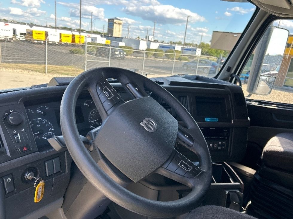 Sleeper Tractor-Heavy Duty Tractors-Volvo-2023-VNL64760-Indianapolis-IN-280,772\n\t\tmiles-$ 105,000 - Image 10