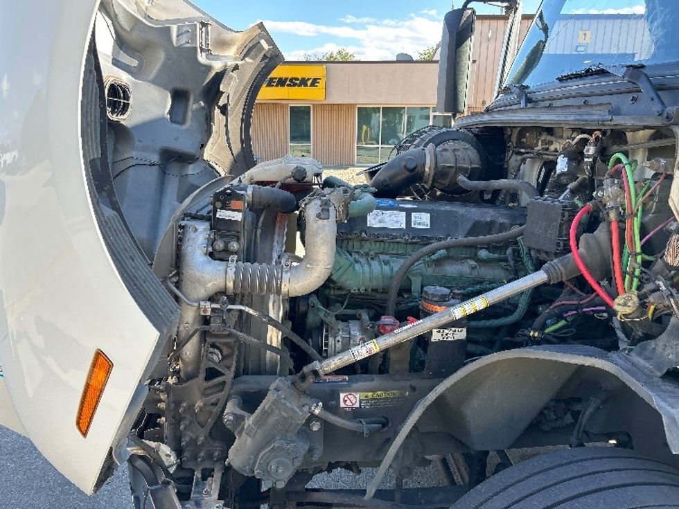 Sleeper Tractor-Heavy Duty Tractors-Volvo-2023-VNL64760-Indianapolis-IN-280,772\n\t\tmiles-$ 105,000 - Image 21