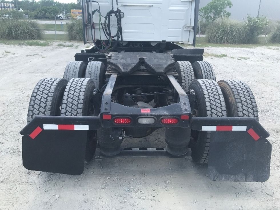 Sleeper Tractor-Heavy Duty Tractors-Volvo-2023-VNL64760-La Porte-IN-527,953\n\t\tmiles-$ 75,250 - Image 6