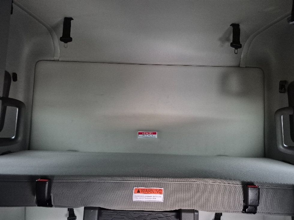 Sleeper Tractor-Heavy Duty Tractors-Volvo-2023-VNL64760-La Porte-IN-751,926\n\t\tmiles-$ 51,750 - Image 22