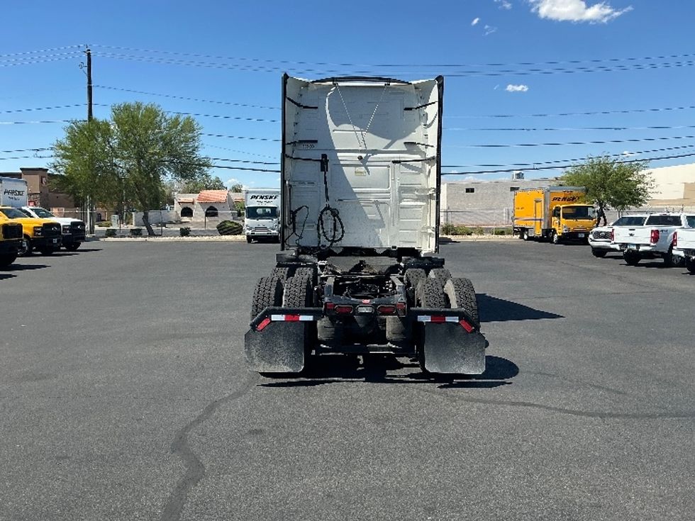 Sleeper Tractor-Heavy Duty Tractors-Volvo-2023-VNL64760-Las Vegas-NV-510,524\n\t\tmiles-$ 82,000 - Image 6