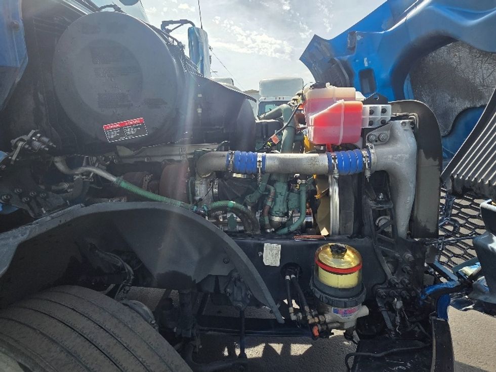 Sleeper Tractor-Heavy Duty Tractors-Volvo-2023-VNL64760-Spokane Valley-WA-482,451\n\t\tmiles-$ 94,000 - Image 20