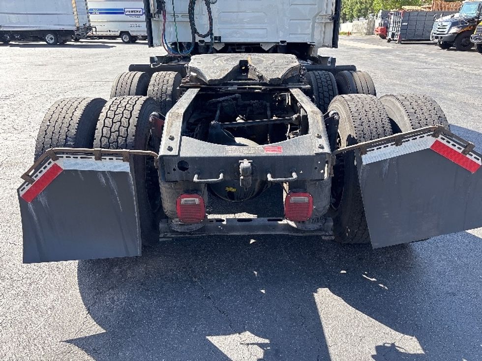 Sleeper Tractor-Heavy Duty Tractors-Volvo-2023-VNL64760-Torrance-CA-710,387\n\t\tmiles-$ 69,750 - Image 6