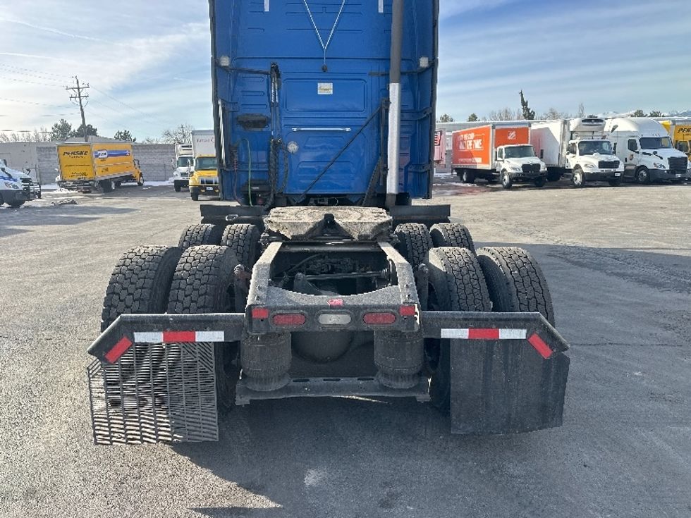 Sleeper Tractor-Heavy Duty Tractors-Volvo-2023-VNL64860-Las Vegas-NV-518,436\n\t\tmiles-$ 86,750 - Image 6