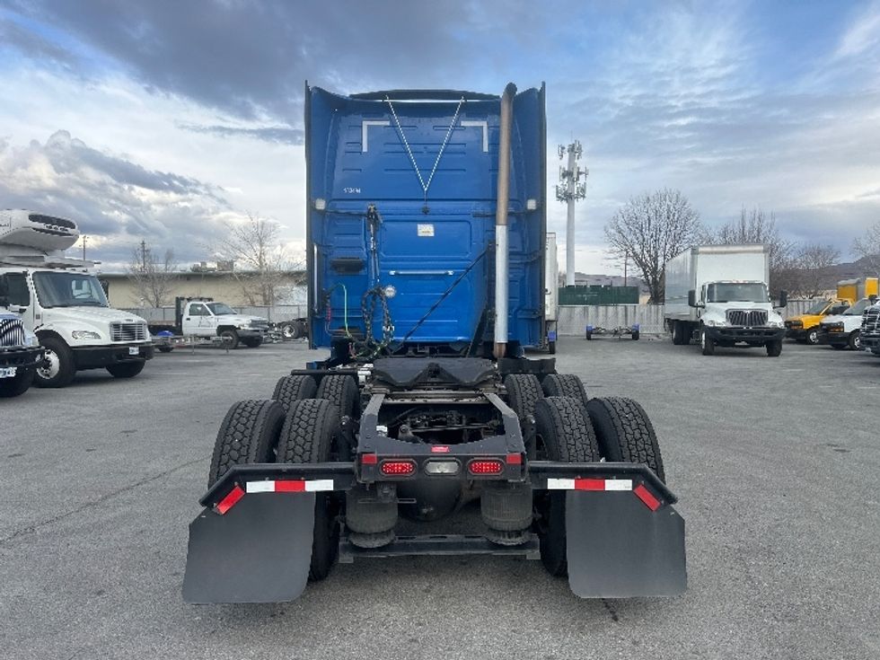 Sleeper Tractor-Heavy Duty Tractors-Volvo-2023-VNL64860-Sparks-NV-769,849\n\t\tmiles-$ 61,000 - Image 6