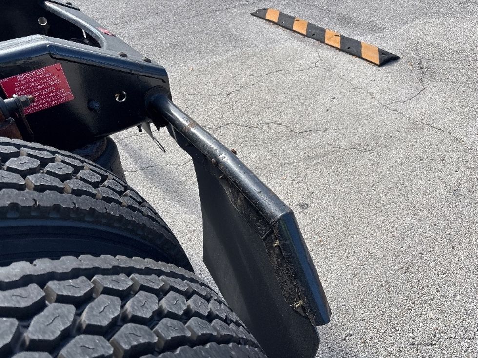 Sleeper Tractor-Heavy Duty Tractors-Volvo-2023-VNL64860-Tampa-FL-742,120\n\t\tmiles-$ 60,750 - Image 27