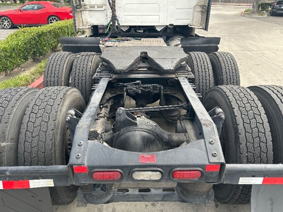 Sleeper Tractor-Heavy Duty Tractors-Volvo-2024-VNL64760-Carson-CA-609,783\n\t\tmiles-$ 88,750 - Image 6