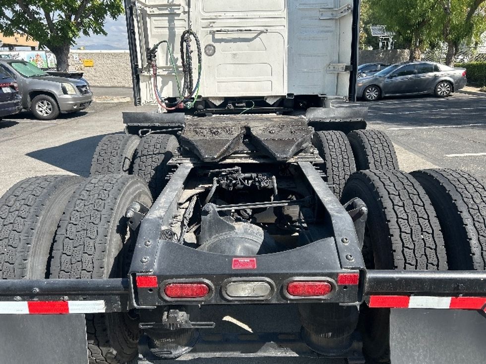 Sleeper Tractor-Heavy Duty Tractors-Volvo-2024-VNL64760-Torrance-CA-552,702\n\t\tmiles-$ 95,750 - Image 6
