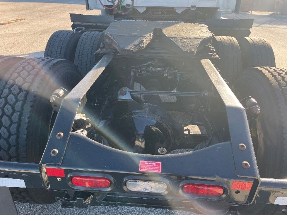 Sleeper Tractor-Heavy Duty Tractors-Volvo-2024-VNL64860-Tampa-FL-534,620\n\t\tmiles-$ 87,500 - Image 6