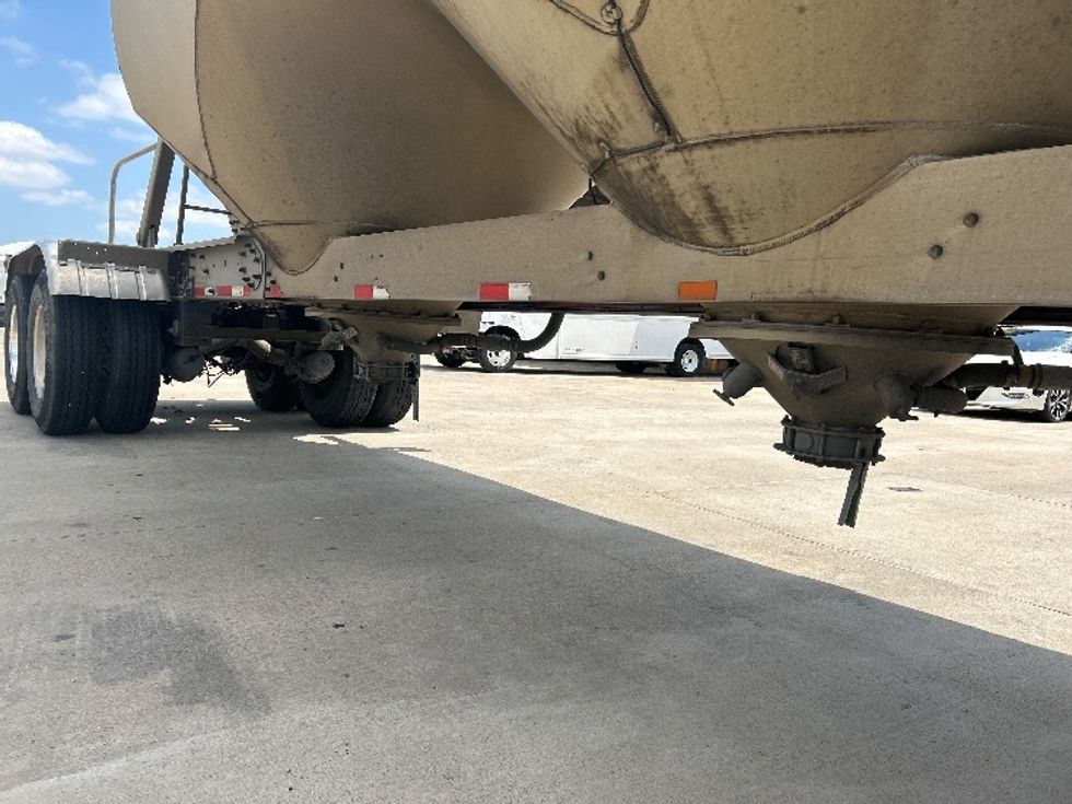 Tank Trailer-Semi Trailers-Heil-2008-Trailer-Dallas-TX-1,054,625\n\t\tmiles-$ 32,500 - Image 5