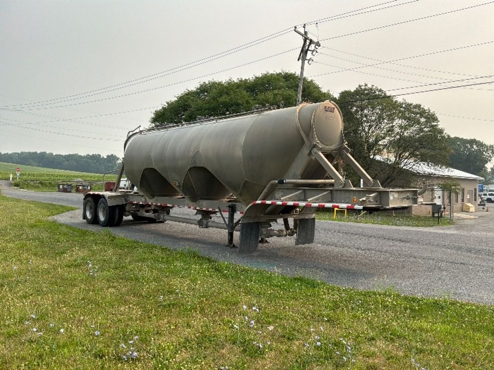 Tank Trailer-Semi Trailers-Heil-2020-Trailer-Cleona-PA-902,142\n\t\tmiles-$ 56,500 - Image 1
