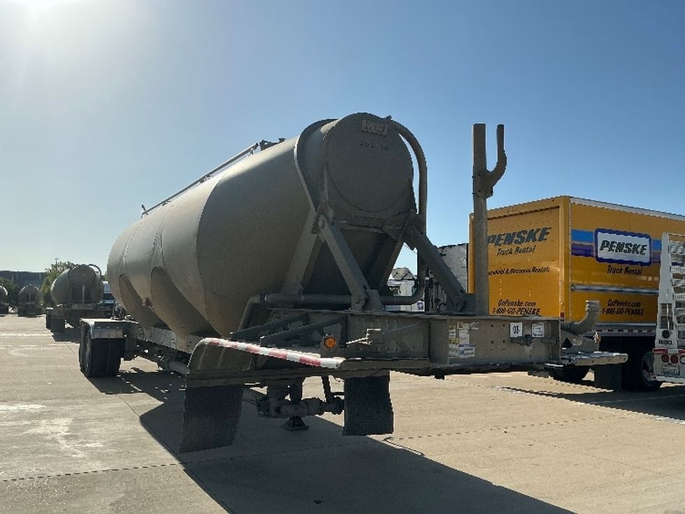 Tank Trailer-Semi Trailers-Heil-2020-Trailer-Dallas-TX-1,220,796\n\t\tmiles-$ 61,000 - Image 1
