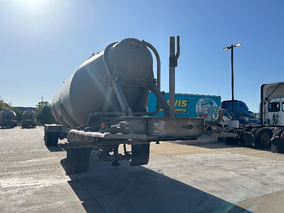 Tank Trailer-Semi Trailers-Heil-2020-Trailer-Dallas-TX-1,657,465\n\t\tmiles-$ 61,000 - Image 1