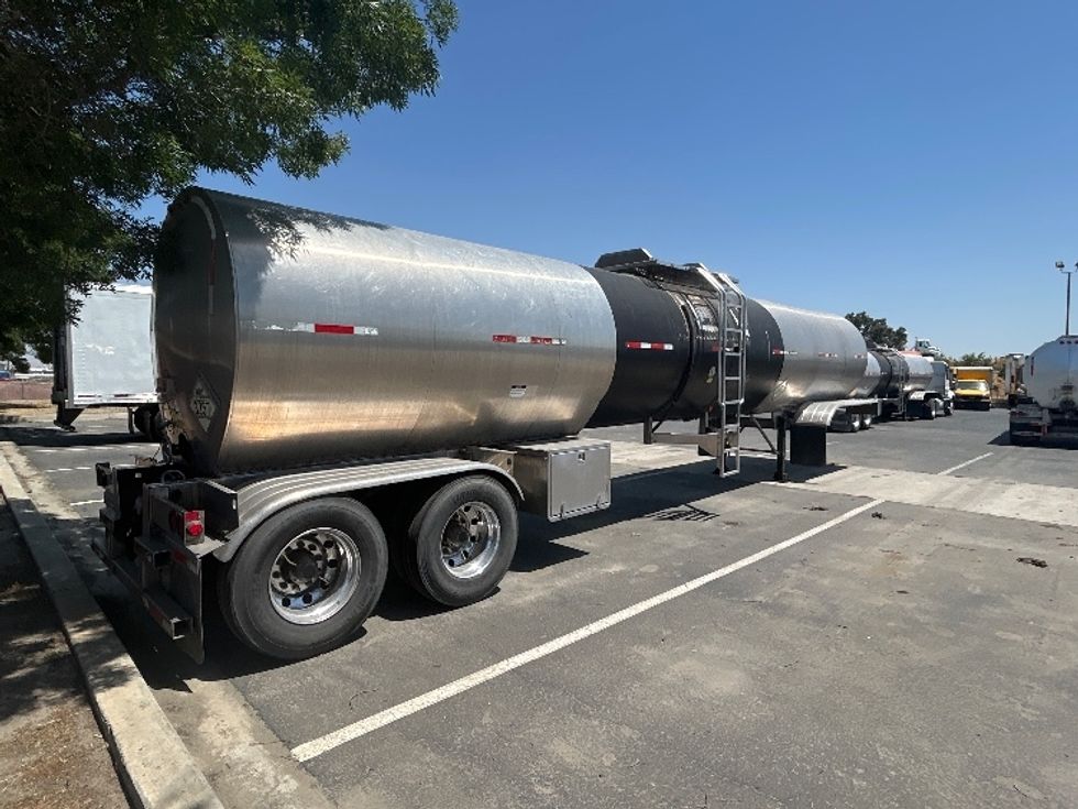 Tank Trailer-Semi Trailers-Heil-2021-Trailer-Bakersfield-CA-609,226\n\t\tmiles-$ 57,500 - Image 4