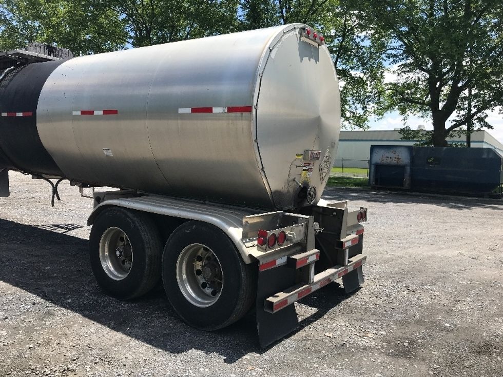Tank Trailer-Semi Trailers-Heil-2021-Trailer-Cleona-PA-517,435\n\t\tmiles-$ 62,500 - Image 7