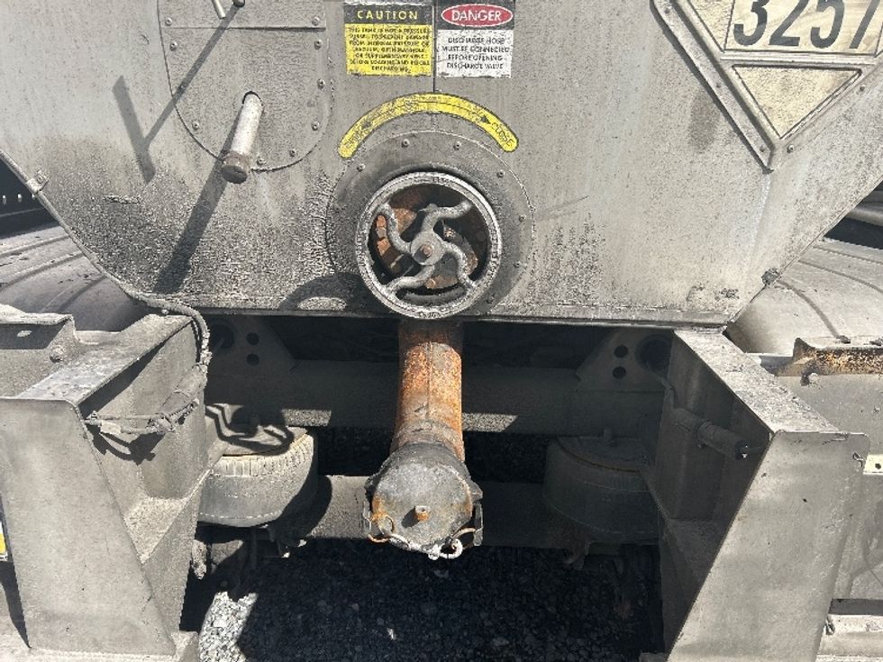 Tank Trailer-Semi Trailers-Heil-2021-Trailer-Harrisburg-PA-396,784\n\t\tmiles-$ 65,000 - Image 11