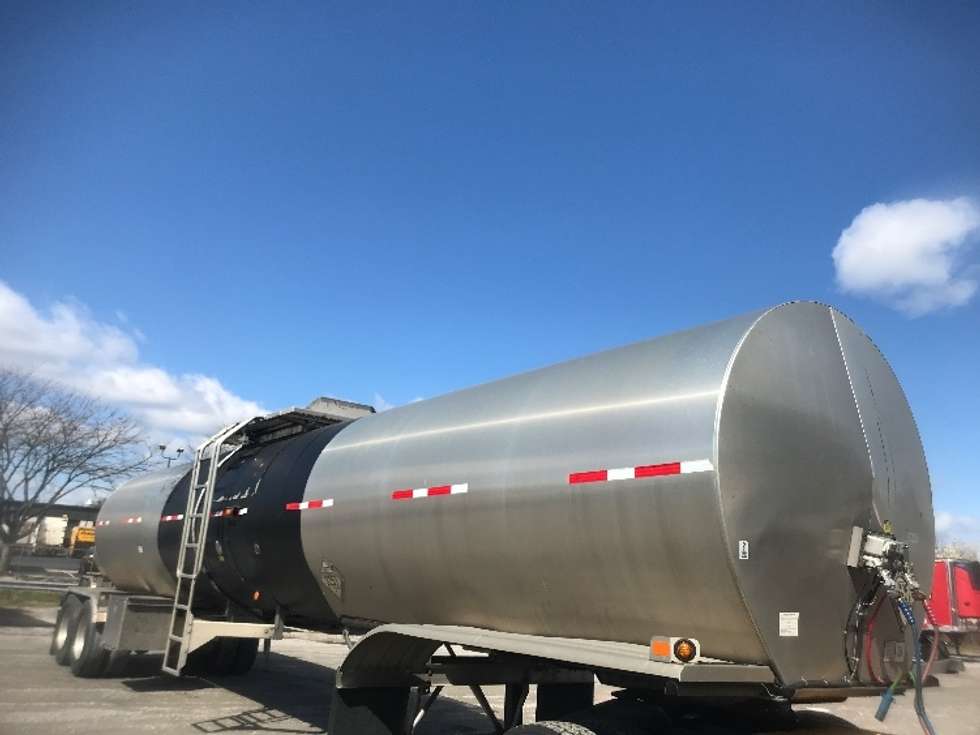 Tank Trailer-Semi Trailers-Heil-2021-Trailer-York-PA-395,915
miles-$ 62,500